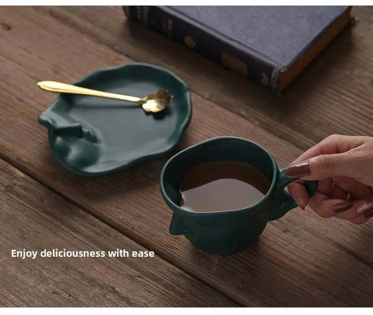 Single Handcrafted Ceramic Mug – Elegant Everyday Use